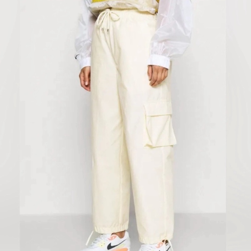 NWT Nike Cargo Pants